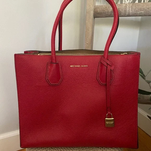 Micheal Kors Mercer Handbag - Picture 1 of 5